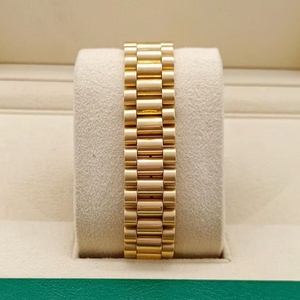 นาฬิกาหรูหราพร้อมกระจกแซฟไฟร์ สแตนเลสสตีล ขนาด 40 มม. เข็มชุบทอง หน้าปัด กลไกจักรกล 904L - Product Image 4