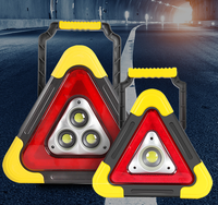 Lampe de poche LED pour le camping, triangle de signalisation multifonctionnel, feu de signalisation d'urgence pour la sécurité des véhicules