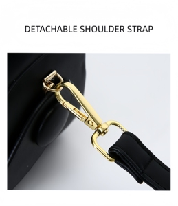 工厂批发复古女士手提箱包女式轻奢单肩斜挎包PU时尚热卖小熊吊坠 - Product Image 4