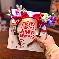 Nouveau serre-tête lumineux LED clignotant de Noël 2026 avec pendentif en forme de bois de cerf pour les personnes âgées, accessoire décoratif d'Halloween, décoration de fête