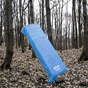 Serviette de sport en microfibre de haute qualité, brodée du logo, tricotée, compressée, pour la plage - Product Image 3