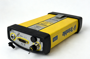 ระบบ Trimble SPS351 GNSS RTK GPS สถานีฐาน Cors พร้อมมาตรฐาน IP67 รองรับบลูทูธ อุณหภูมิใช้งาน -30~65 องศาเซลเซียส สำหรับงานสำรวจที่ดิน - Product Image 4