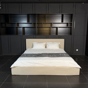 Letto <span class=keywords><strong>matrimoniale</strong></span> king size curvo a semicerchio imbottito di design, con piattaforma color crema, ideale per homestay di tendenza - Product Image 2
