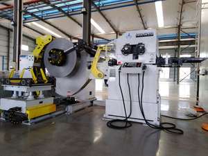 HAIWEI PLC-Intelligentes 3-in-1-Abwickel-Glätteisen-Zuführsystem 2,2/4,5 kW Leistung 5T Kapazität für 0,3-4,5mm dickes Metall - Product Image 5