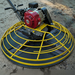 Talocheuse à essence 5,5 CV pour béton avec moteur et boîte de vitesses pour la construction - Product Image 1