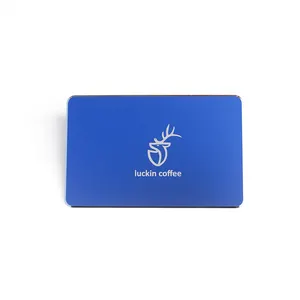 مخصص عاكس مرآة عضو Vip النقش بالليزر للأعمال بطاقات معدنية NFC RFID مع فتحة رقاقة/شعار/رمز Qr