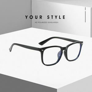 แว่นกันแดดโพลาไรซ์ UV400 ป้องกันรังสีระดับ 2 สำหรับผู้ชายและผู้หญิง รุ่น Unisex สีดำ กรอบแว่นแฟชั่น - Product Image 1