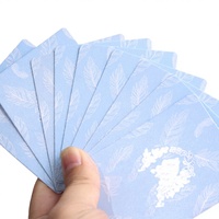 Jeu de cartes personnalisé Lapin de conte de fées mignon Illustration aquarelle Dos en plumes bleu clair Papier écologique Boîte en papier