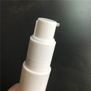 ขวดบรรจุภัณฑ์เครื่องสำอางแบบใหม่ ขนาด 60 มล. ทรงเพรียวบาง วัสดุ PET สำหรับบรรจุแป้งฝุ่น พร้อมหัวปั๊มสเปรย์และฝาปิด - Product Image 4