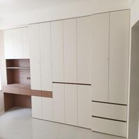 Armoire et coiffeuse intégrées multifonctionnelles de luxe pour chambre à coucher