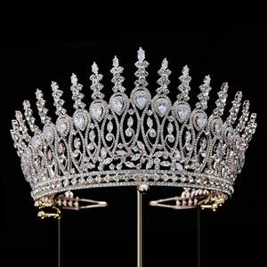 Accessori per Capelli in <span class=keywords><strong>Zirconia</strong></span> Completa, Tiara con Perle e Cristalli, Corona Nuziale - Product Image 4