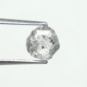 เพชรดิบธรรมชาติทรงเกลือและพริกไทย น้ำหนัก 1.32 กะรัต ขนาด 6.60 x 6.32 x 3.43 มม. ขายดีอันดับต้นๆ สำหรับเครื่องประดับเพชรงานแต่งงาน - Product Image 3