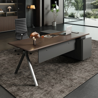 Ensemble de bureau moderne de luxe léger en bois avec chaise de direction, armoire et bibliothèque – Mobilier de bureau sain pour usage commercial
