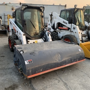 Cargadora de ruedas delantera <span class=keywords><strong>Bobcat</strong></span> S185 S300 de maquinaria usada original a buen precio - Product Image 3