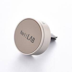 Ambientador para Auto en Oferta, Perfume para Auto Plateado, Difusor de Fragancia Reciclable - Product Image 1