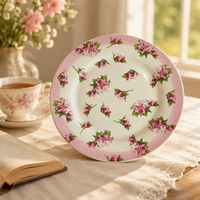 Assiette à dîner en céramique rose élégante de 10,5 pouces avec finition brillante, parfaite pour les banquets de mariage, les hôtels, les restaurants, design personnalisé
