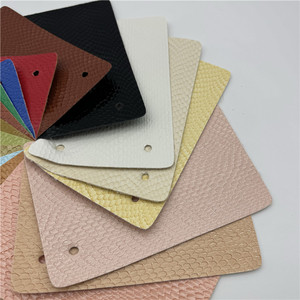 Usine en gros personnalisé brillant sans serpent texture PU faux <span class=keywords><strong>cuir</strong></span> artificiel pour sacs chaussures et autocollants - Product Image 6