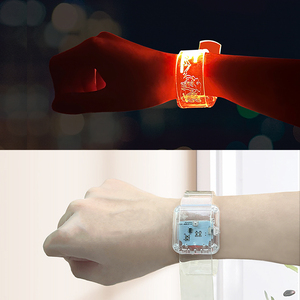 Nhấp nháy ánh sáng lên Vòng đeo tay vũ trụ Neon nhiều màu LED và Clasp từ - Product Image 3