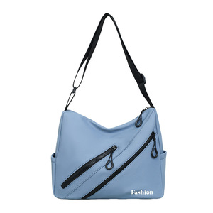 Fashion Minimalist Crossbody <b>Bag</b> Large Capacity Zipper Closure Durable Women's <b>Messenger</b> <b>Bag</b> For Everyday Use - Product Image 3