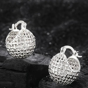 Pendientes clásicos de plata 925 con forma de bola para mujer, joyería de uso diario - Product Image 3