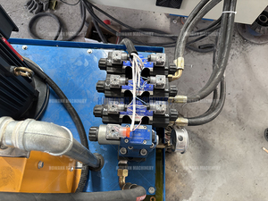 Nuevo Tipo de acero de color, tapa de cresta de metal, fabricación de tejas de techo, máquina formadora de rollos de tapa de cresta fría - Product Image 3