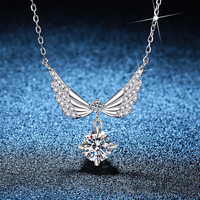 S925 Sterling Silver Élégant Gracieux Ailes D'ange Clavicule Chaîne Un Carat Moissanite Collier Produit En Gros