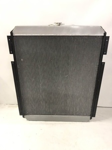 Meilleure vente E330B pelle 124-1762 <span class=keywords><strong>radiateur</strong></span> d'eau 1241762 pour pelle <span class=keywords><strong>radiateur</strong></span> réservoir d'eau de rechange pièces de haute <span class=keywords><strong>qualité</strong></span> - Product Image 3