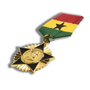 Medalla Personalizada de Esmalte Dorado con Logotipo en Forma de Estrella de Alta Calidad y Diseño de Lujo - Product Image 3