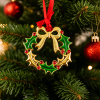 Adorno Navideño Personalizado de Metal Esmaltado con Corona de Aloe Vera, Lazo de Cristal Rojo y Dorado, Colgante para Árbol de Navidad, Decoración al por Mayor