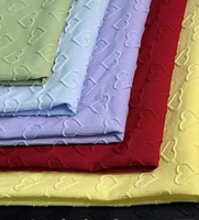 Usine directe de haute qualité tissé Polyester Textile Jacquard doux tissus en relief pour les robes d'amant