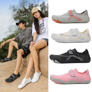 Chaussures d'eau unisexes à empeigne en maille et semelle extérieure en caoutchouc antidérapante pour la plage, l'été, la randonnée, la natation, le cyclisme, le fitness, à bout ouvert - Product Image 5