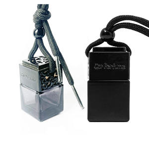 Botella de Fragancia para Auto Cuadrada de 8 ml con Degradado Negro, Difusor de Aroma, Botella Vacía - Product Image 1