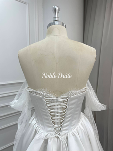 Abito <span class=keywords><strong>da</strong></span> Sposa Elegante 2025 in Raso con Spalle Scoperte, Pizzo e Strascico Incrociato sul Retro per <span class=keywords><strong>Cerimonia</strong></span> Nuziale - Product Image 6