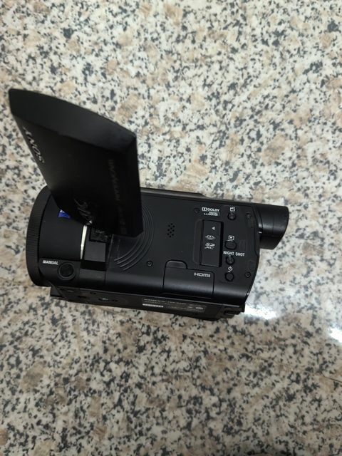 Used Camera Sonys FDR-AX60 4K Digital Handycam Camcorder