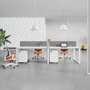 מודרני מודולרי לבן ריהוט משרדי שולחן עבודה תחנת 2 4 6 8 אדם מושבים משרד העבודה שולחן שולחן עבור צוות