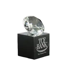 Adl nhà máy nóng bán Acrylic giải thưởng kim cương pha lê Trophy máy làm thủy tinh trống pha lê Trophy với Laser biểu tượng tùy chỉnh