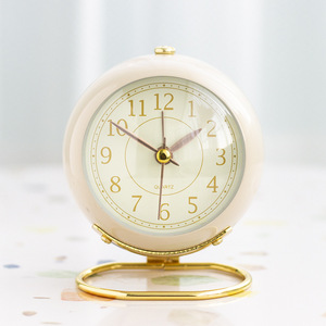 Reloj Despertador Metálico de Diseño Creativo, Silencioso, Luminoso, para Dormitorio, Sala de Estar, Escritorio, Luz Nocturna para Estudiantes, Sin Tictac, Dropshipping Shopify - Product Image 3