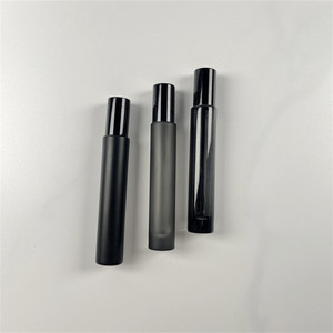 Tùy Chỉnh Sang Trọng Bao Bì Mỹ Phẩm Frosted Matte Màu Đen Rỗng 5Ml <span class=keywords><strong>8Ml</strong></span> 10Ml Nước Hoa Vòng Thủy Tinh Con Lăn Chai - Product Image 5