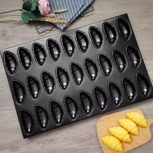 Plaque de cuisson professionnelle antiadhésive en aluminium pour croissants, gâteaux et pains – Moule à pâtisserie - Product Image 4
