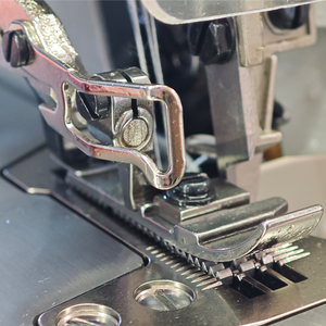 Machine à coudre automatique YS-H6 Cerveau Overlock <span class=keywords><strong>Code</strong></span> intégré à entraînement direct Bordure à quatre lignes-Machine à coudre automatique - Product Image 5