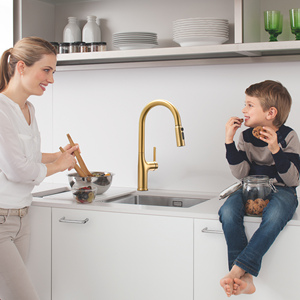 Professional kitchen <strong>faucet</strong> with <strong>detachable</strong> <strong>sprayer</strong> high-pressure design and durable stainless steel construction - Product Image 4