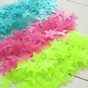 100 pezzi 3D bagliore soggiorno decorazione <span class=keywords><strong>per</strong></span> bambini colore miscelazione stelle luminose adesivo da parete - Product Image 2