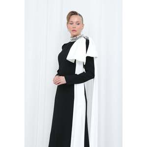 Vestido de Noche Negro Modesto para Mujer Puane con Elegante Detalle de Cuello de Perlas y Accesorio de Lazo Chic para Ocasiones Especiales - Product Image 1