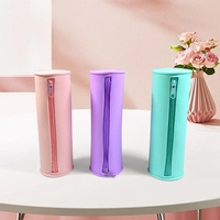 Vente en gros d'usine, étui à crayons en silicone cylindrique et porte-accessoires de papeterie pour l'école et le bureau, fabriqué en Chine