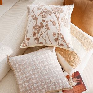 <span class=keywords><strong>Coussin</strong></span> décoratif moderne en polaire douce, brodé de motifs floraux neutres, pour canapé, <span class=keywords><strong>lit</strong></span>, et décoration intérieure de style farmhouse - Product Image 4