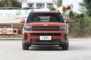 现代圣达菲2.0T 2WD SUV新款汽油车高品质2025，带左转向真皮座椅R18轮胎手动变速箱 - Product Image 2