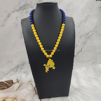 Collier pour femmes University Greek Sigma Gamma Rho Sorority Yellow Blue Pearls Enamel Caniche Charms