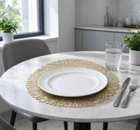 Sets de table en PVC ajourés au design innovant, durables, antidérapants et écologiques pour la décoration de table moderne à la maison