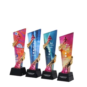 Customizable Fashion Dazzling Crystal Trophy Transparent Glass Decoration Award to Commend Employees