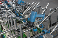 Machines à plastifier les profilés en alliage d'aluminium 350 Bois Plastique Porte avec film d'emballage